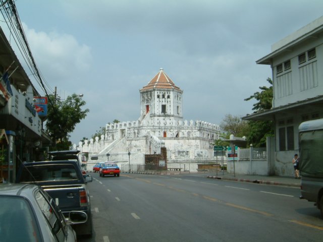 oldfortressnearthechaophraya.jpg
