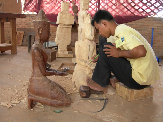 lesartisansdangkor2.jpg